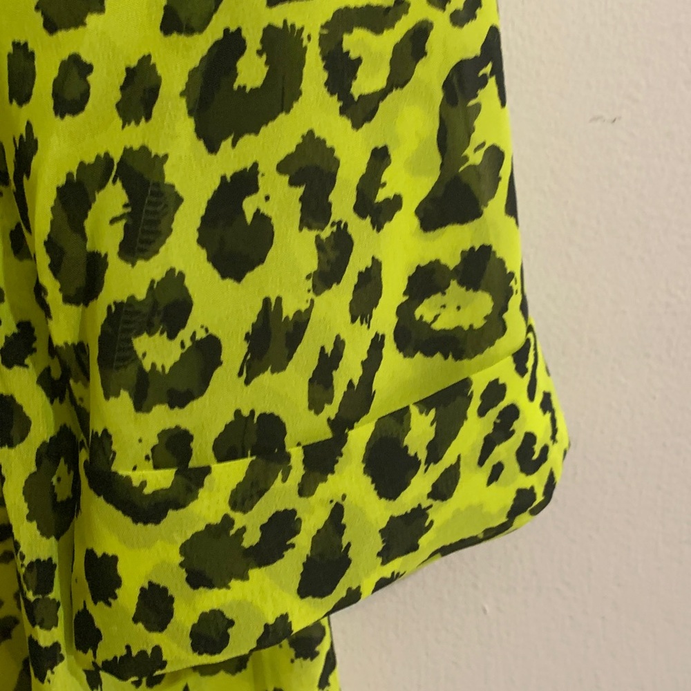ASOS Leopard Print Blouse in Neon Yellow and Black - Picture 3 of 6